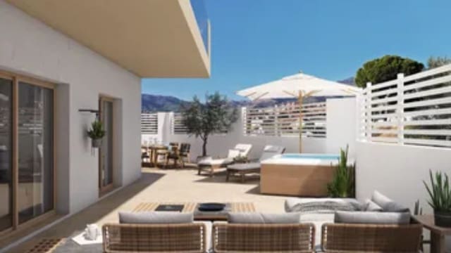 1 bedroom Beach Apartment for sale in Fuengirola with pool - € 250,000 (Ref: 9838923)