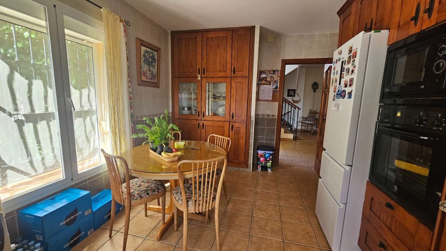 4 bedroom Villa for sale in Alhaurin de la Torre with pool garage - € 720,000 (Ref: 9840084)