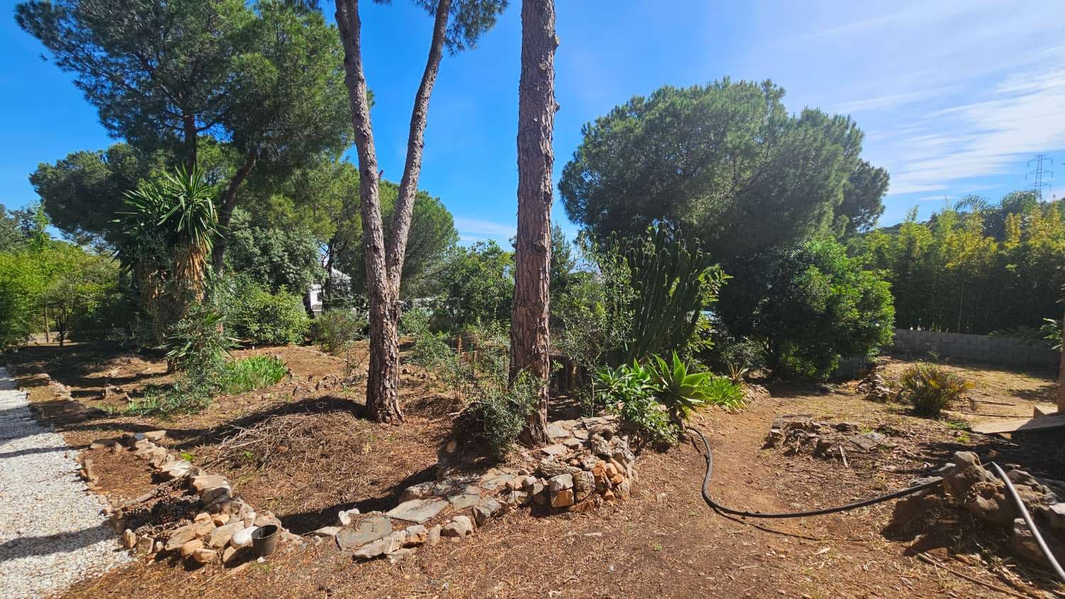 4 bedroom Villa for sale in Alhaurin de la Torre with pool garage - € 720,000 (Ref: 9840084)