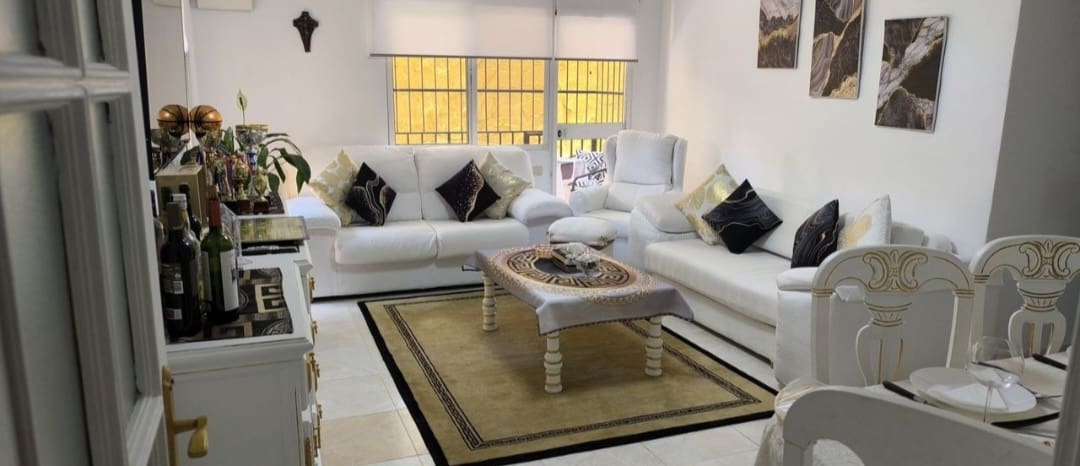 3 chambre Appartement à vendre à Marbella avec piscine - 490 000 € (Ref: 9842151)