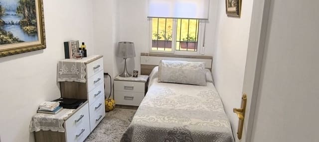 3 chambre Appartement à vendre à Marbella avec piscine - 490 000 € (Ref: 9842151)
