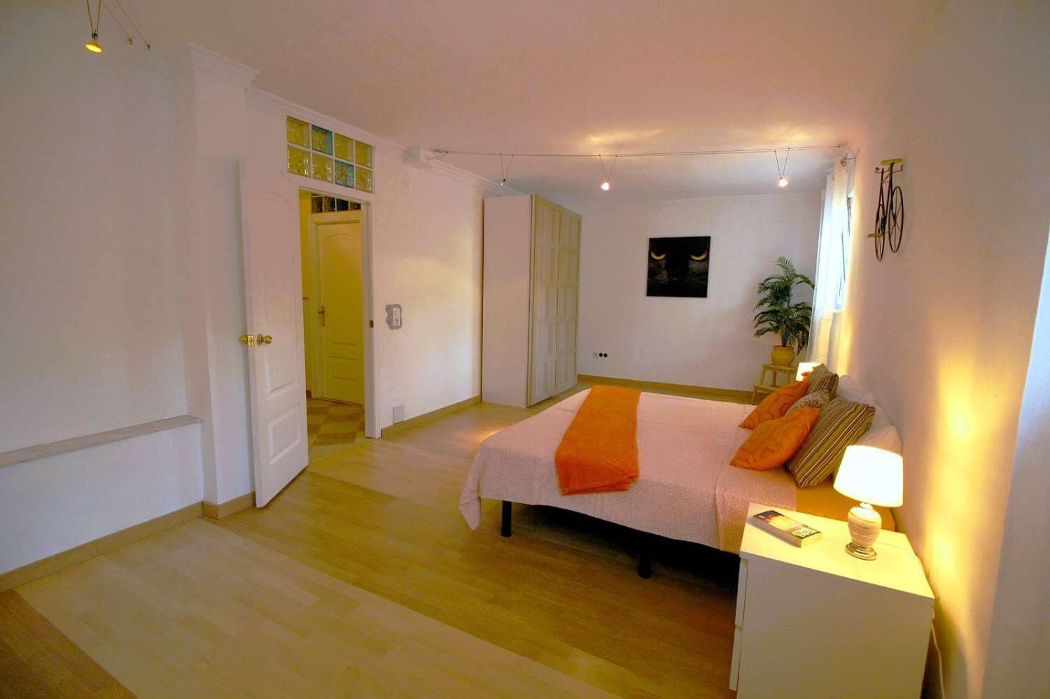 7 sypialnia Willa na sprzedaż w Alhaurin de la Torre z basenem garażem - 770 000 € (Ref: 9844917)