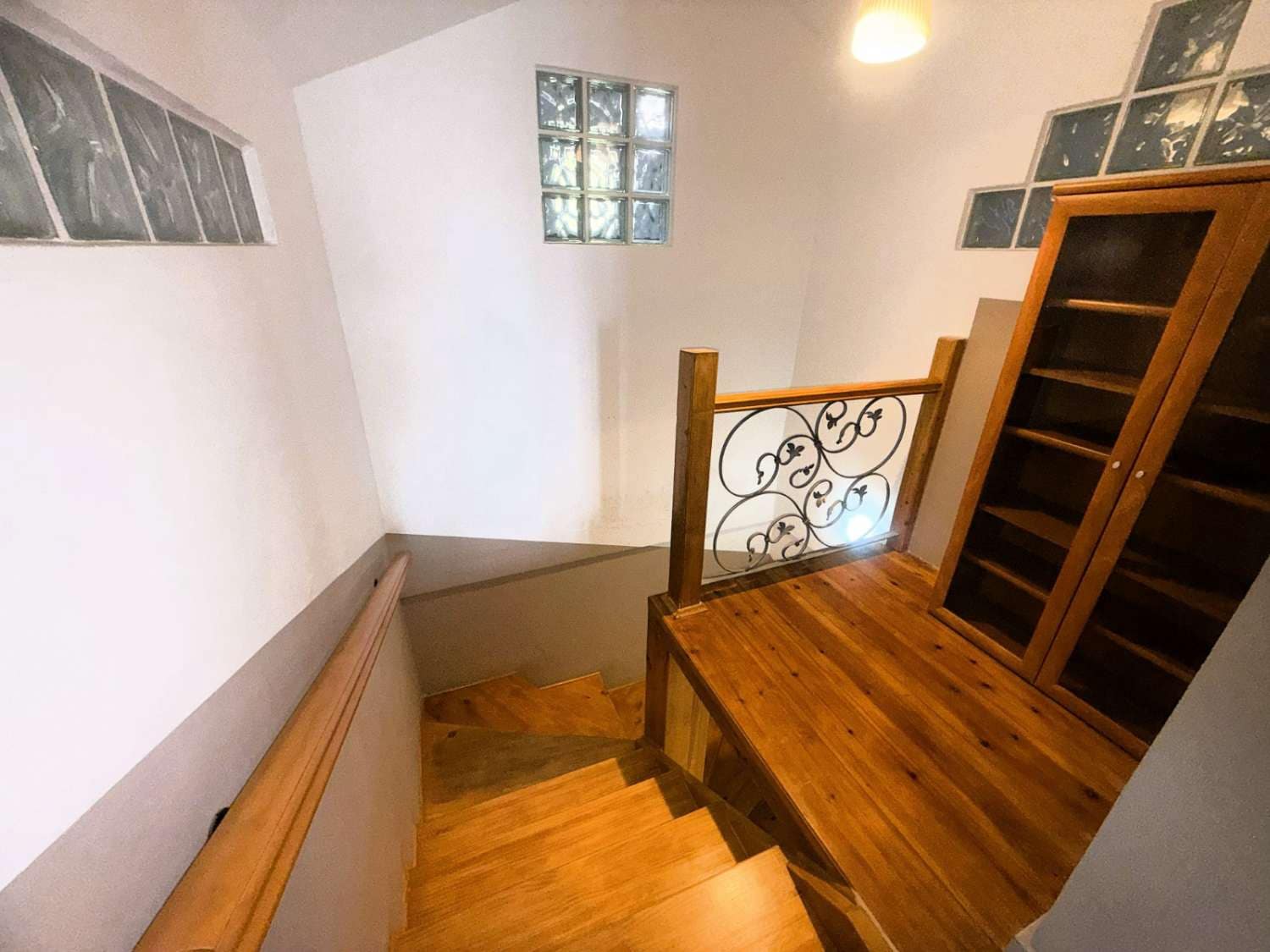7 sypialnia Willa na sprzedaż w Alhaurin de la Torre z basenem garażem - 770 000 € (Ref: 9844917)