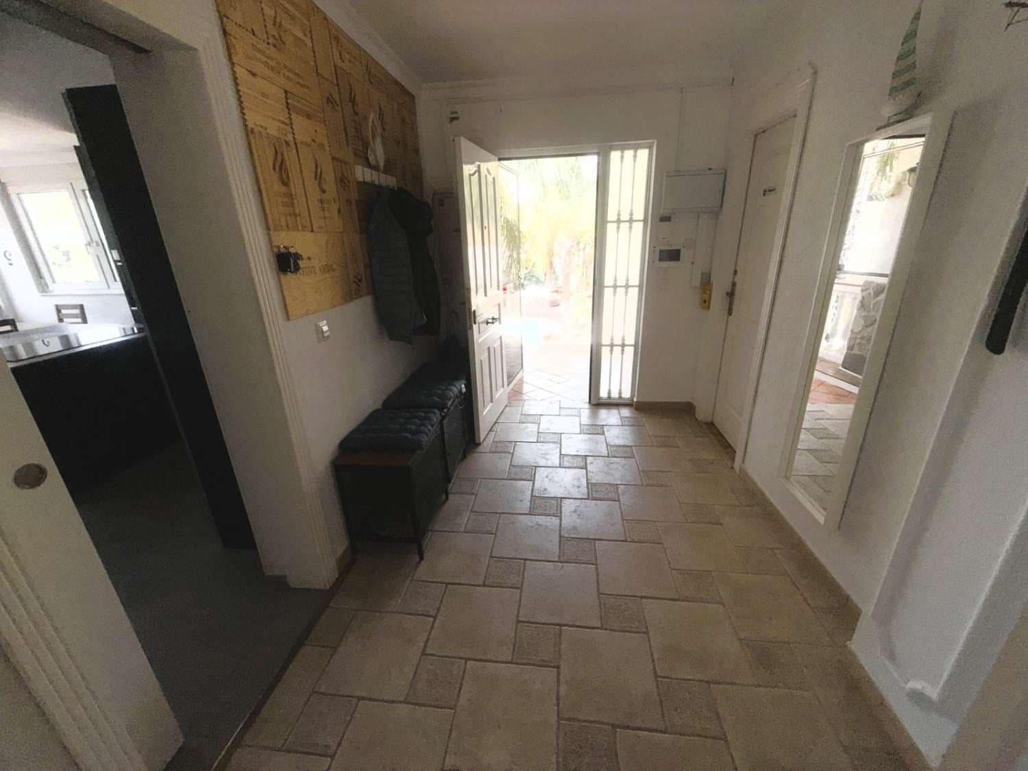 7 sypialnia Willa na sprzedaż w Alhaurin de la Torre z basenem garażem - 770 000 € (Ref: 9844917)