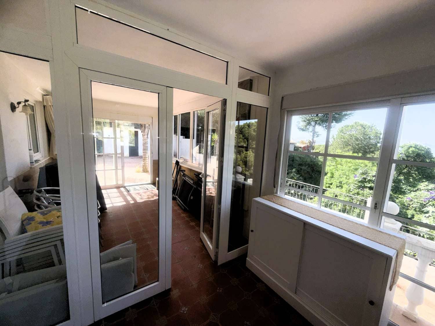 7 sypialnia Willa na sprzedaż w Alhaurin de la Torre z basenem garażem - 770 000 € (Ref: 9844917)