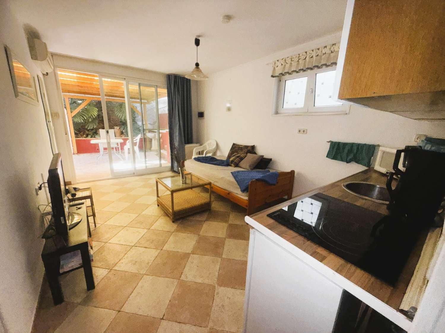 7 sypialnia Willa na sprzedaż w Alhaurin de la Torre z basenem garażem - 770 000 € (Ref: 9844917)