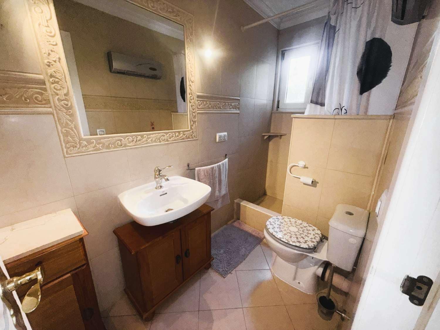 7 sypialnia Willa na sprzedaż w Alhaurin de la Torre z basenem garażem - 770 000 € (Ref: 9844917)