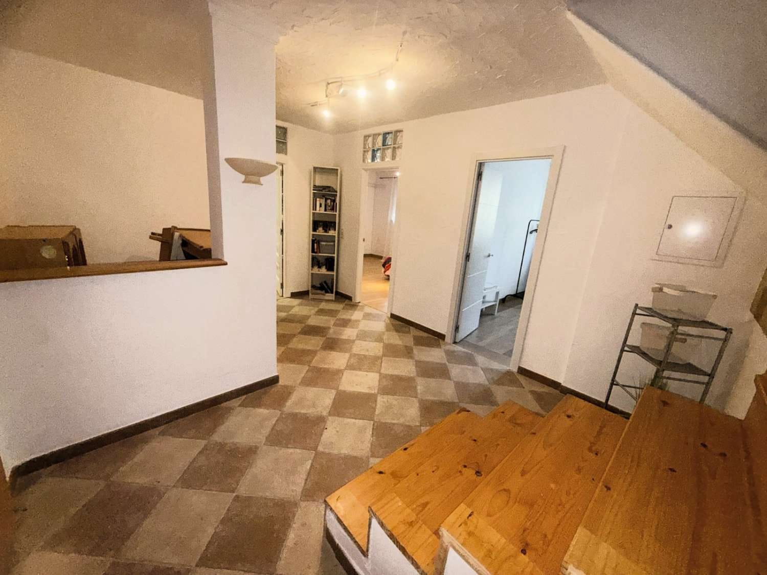 7 sypialnia Willa na sprzedaż w Alhaurin de la Torre z basenem garażem - 770 000 € (Ref: 9844917)
