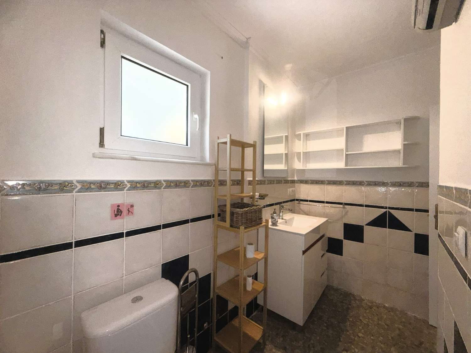7 sypialnia Willa na sprzedaż w Alhaurin de la Torre z basenem garażem - 770 000 € (Ref: 9844917)