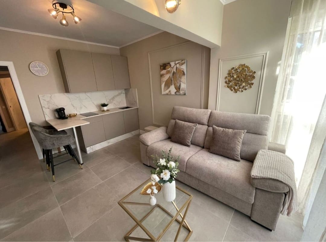 1 bedroom Beach Apartment for sale in Benalmadena with pool garage - € 293,000 (Ref: 9851582)