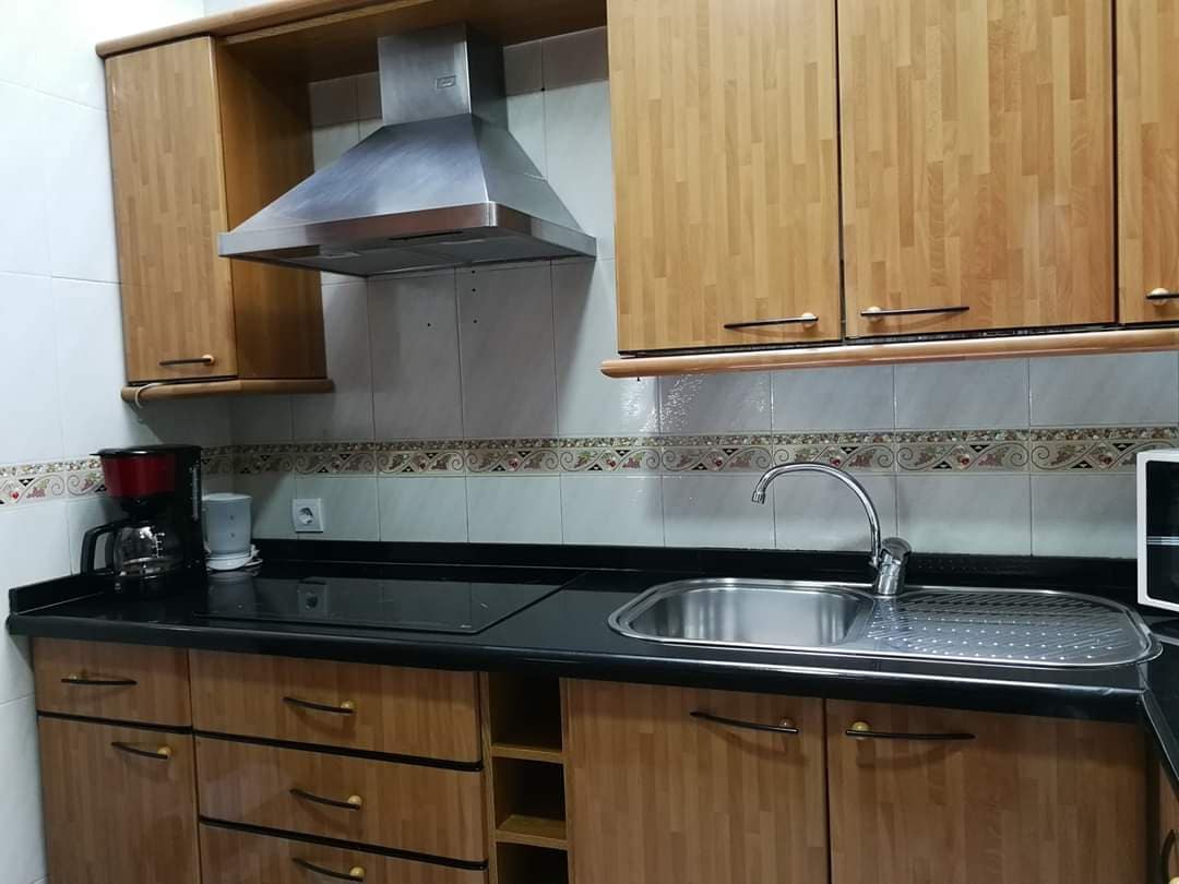 2 bedroom Beach Apartment for rent in Torremolinos - € 1,250 (Ref: 9859106)