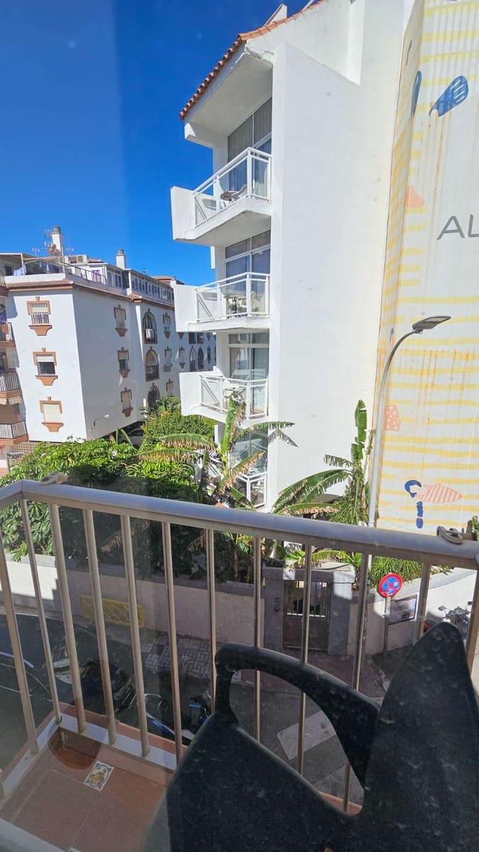 2 bedroom Beach Apartment for rent in Torremolinos - € 1,250 (Ref: 9859106)