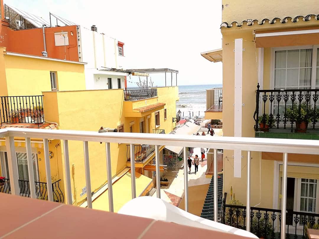 2 bedroom Beach Apartment for rent in Torremolinos - € 1,250 (Ref: 9859106)