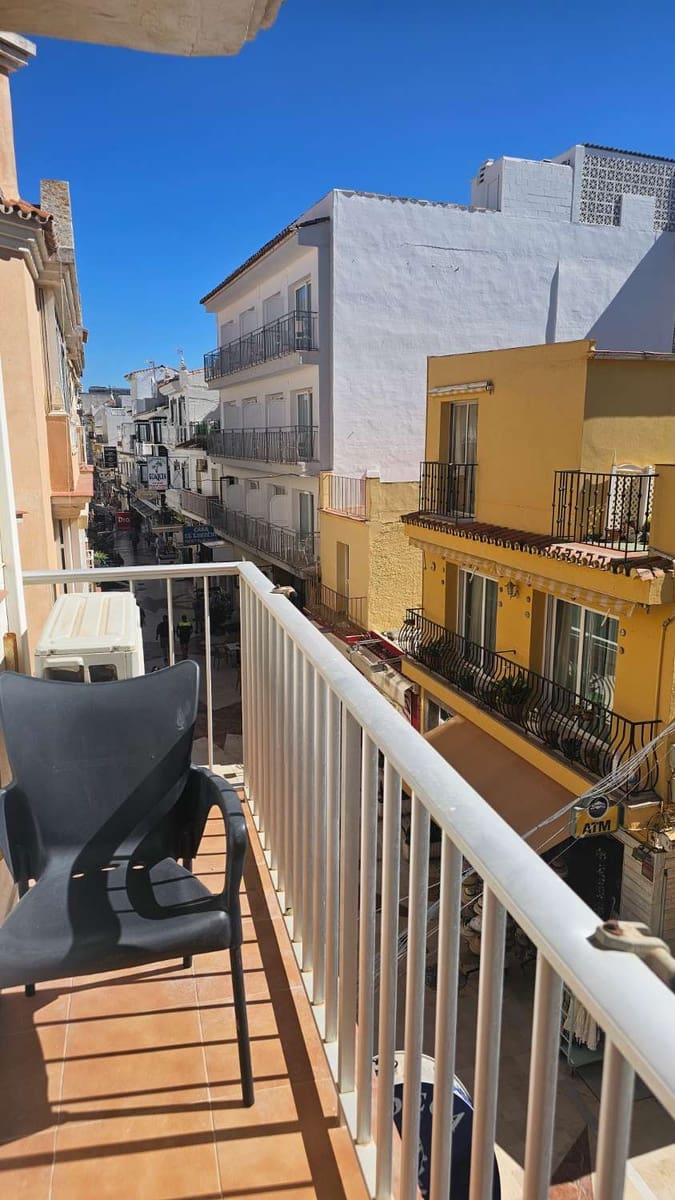 2 bedroom Beach Apartment for rent in Torremolinos - € 1,250 (Ref: 9859106)
