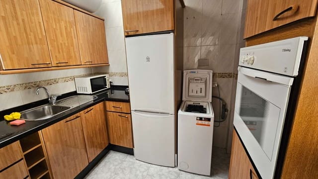 2 makuuhuone Ranta-asunto vuokrattavana paikassa Torremolinos - 1 250 € (Ref: 9859106)