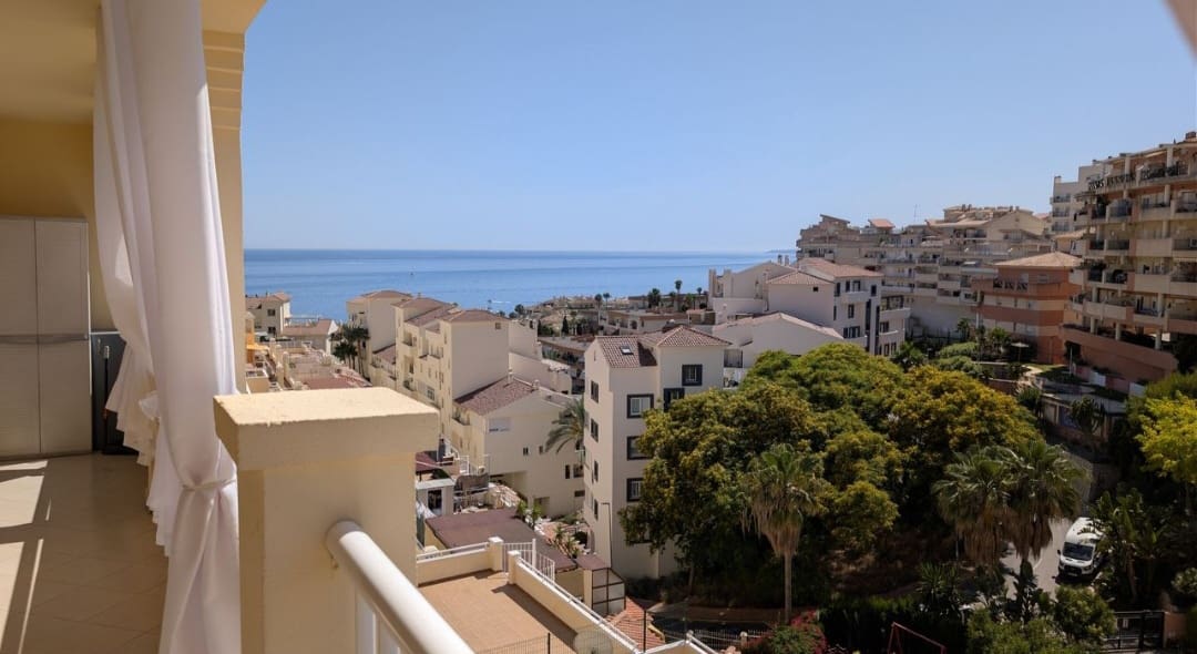 2 camera da letto Appartamento sulla Spiaggia in vendita in Benalmadena con piscina garage - 339.900 € (Rif: 9872977)