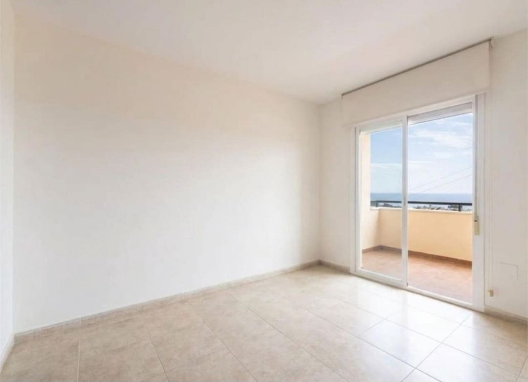 Villa/Maison Mitoyenne de 4 chambres à louer à Malaga ville avec garage - 1 990 € (Ref: 9875693)