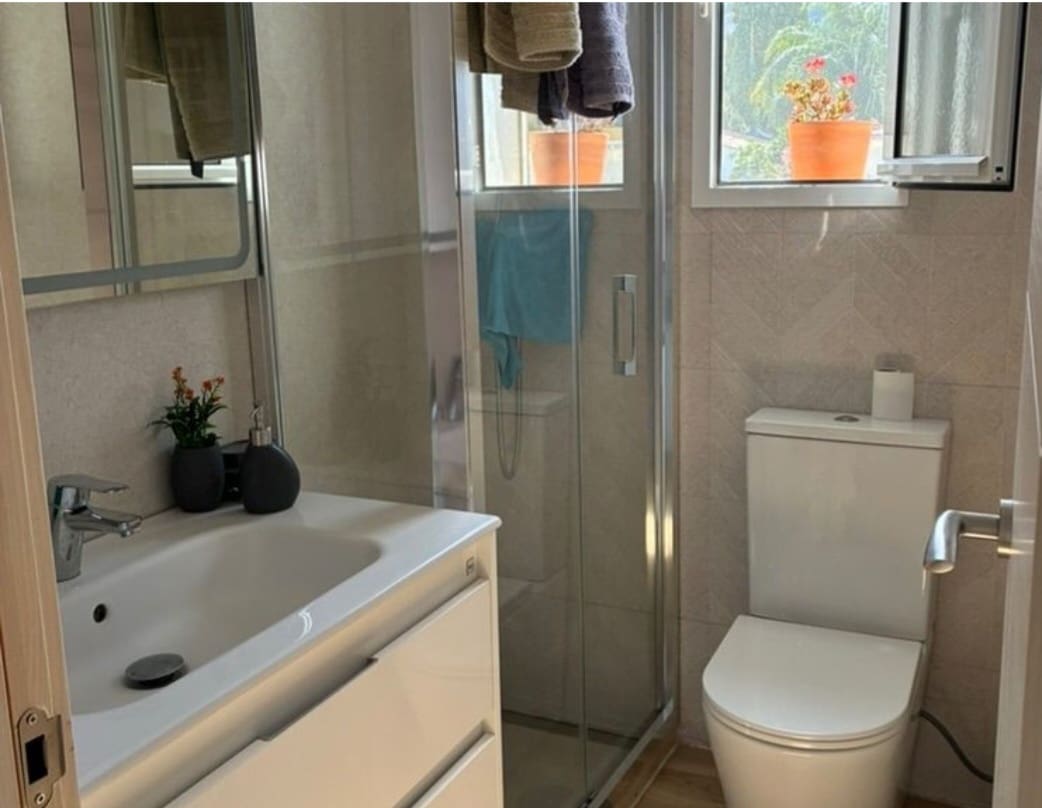 1 bedroom Beach Apartment for sale in Marbella - € 199,000 (Ref: 9880600)