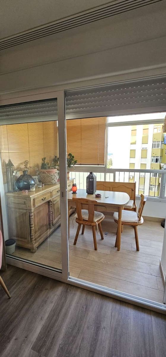 3 bedroom Beach Apartment for sale in Fuengirola with garage - € 360,000 (Ref: 9880601)
