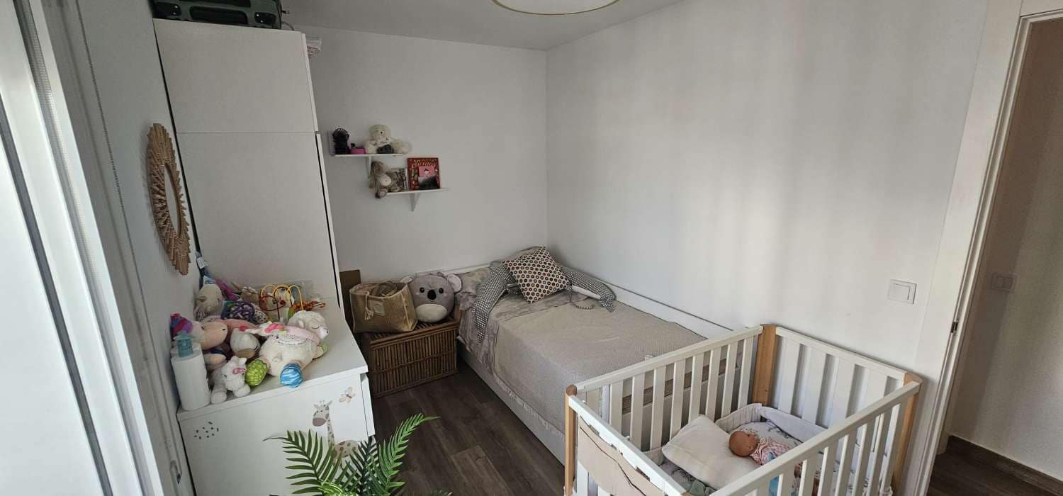 3 bedroom Beach Apartment for sale in Fuengirola with garage - € 360,000 (Ref: 9880601)