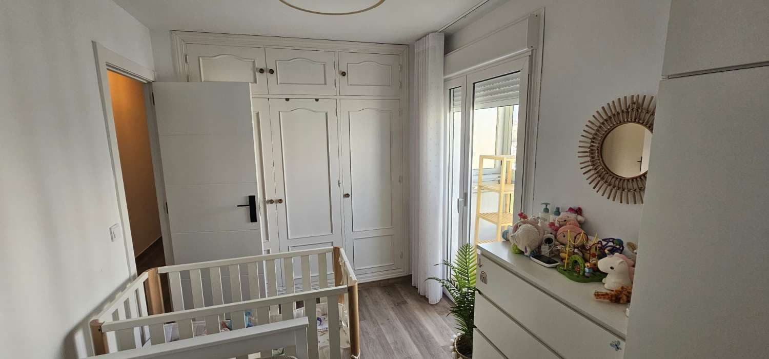 3 bedroom Beach Apartment for sale in Fuengirola with garage - € 360,000 (Ref: 9880601)