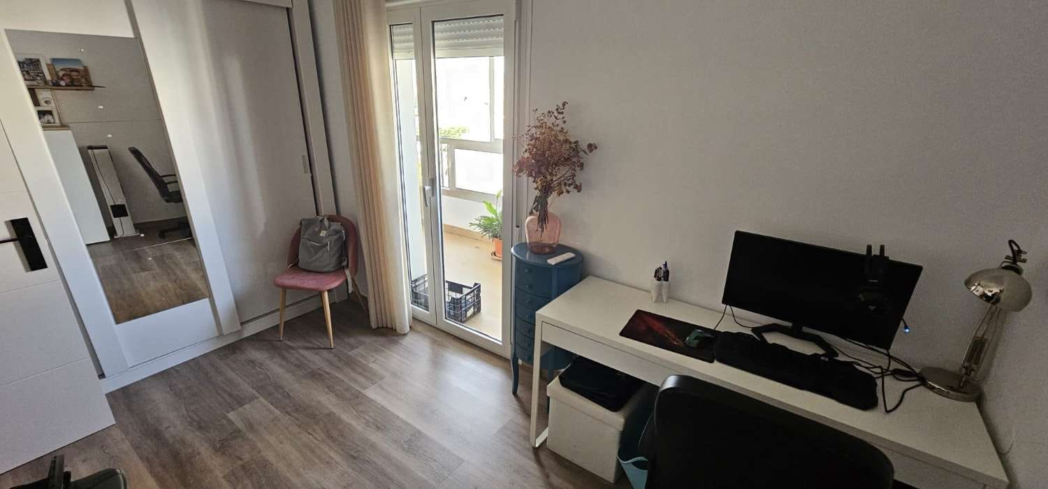 3 bedroom Beach Apartment for sale in Fuengirola with garage - € 360,000 (Ref: 9880601)