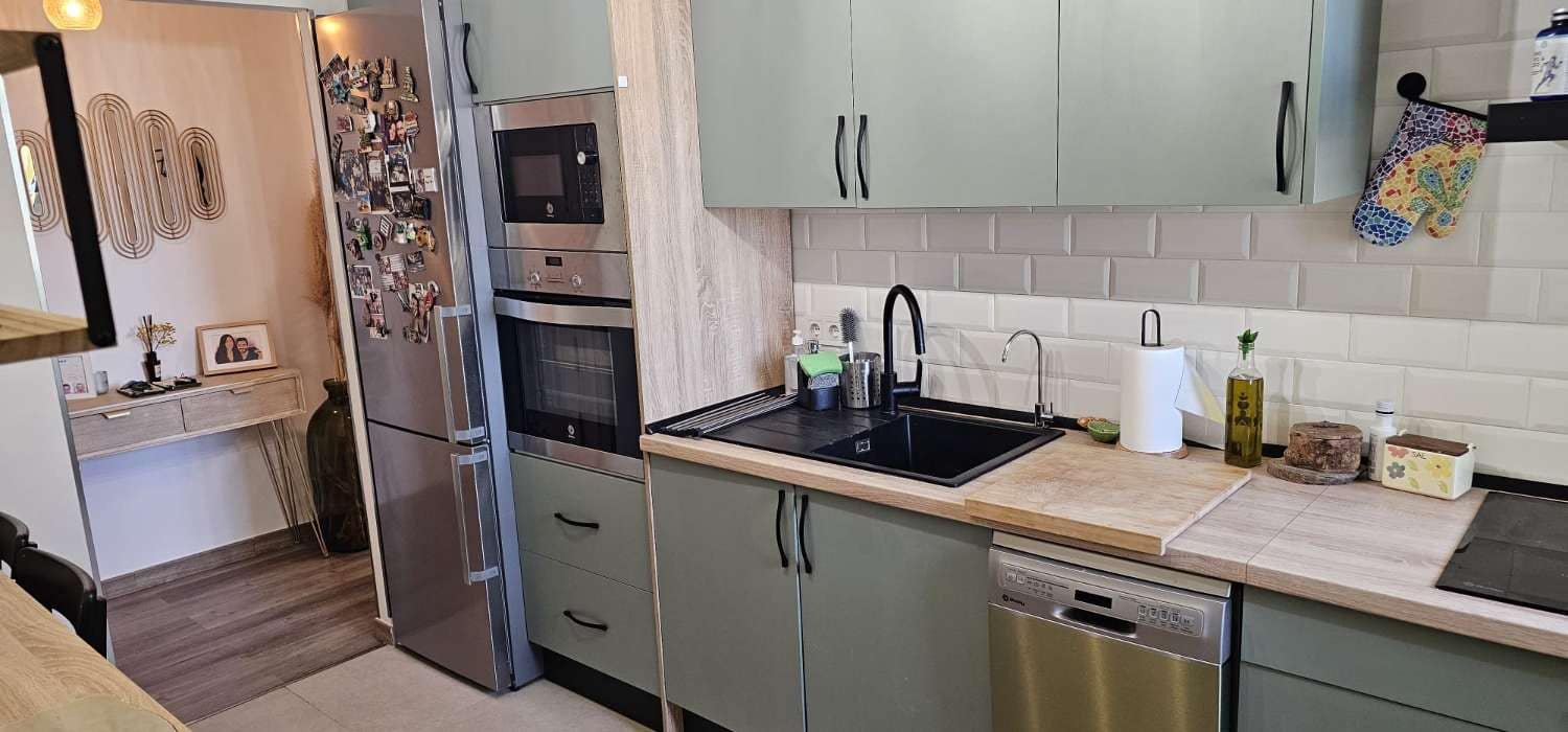3 bedroom Beach Apartment for sale in Fuengirola with garage - € 360,000 (Ref: 9880601)
