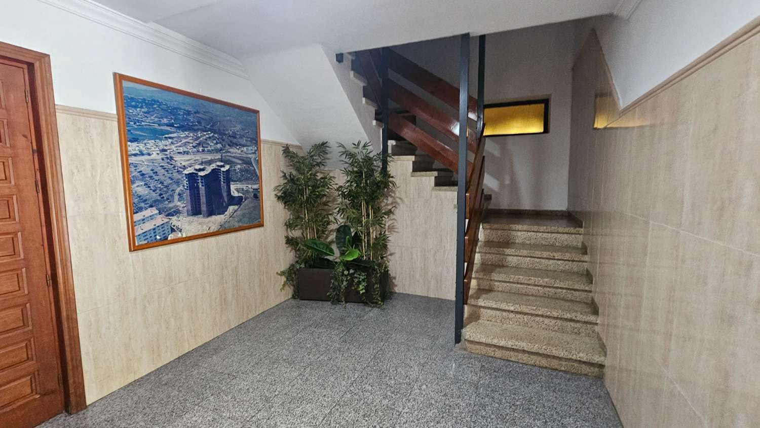 3 bedroom Beach Apartment for sale in Fuengirola with garage - € 360,000 (Ref: 9880601)