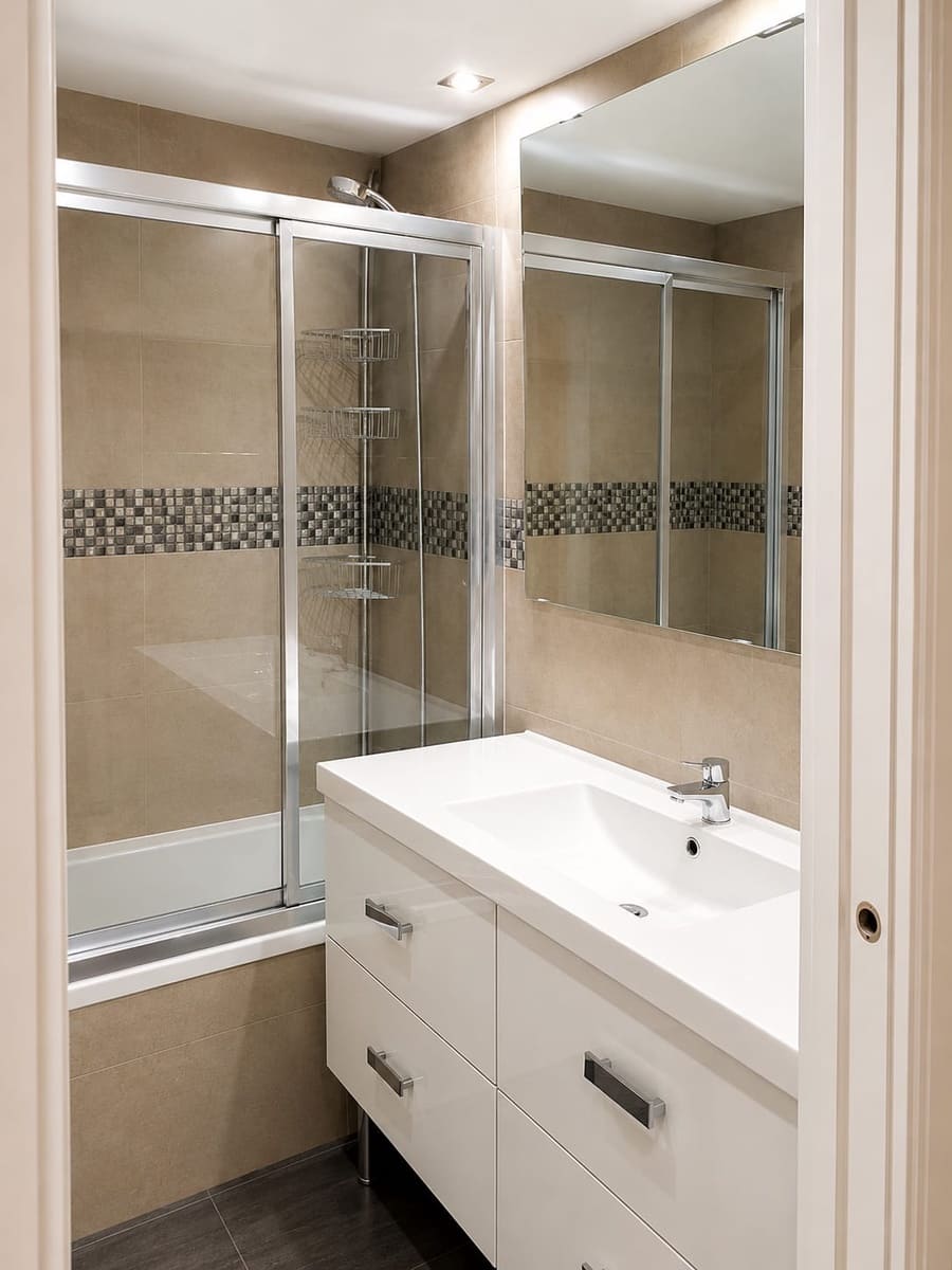 Piso de 3 habitaciones en Málaga ciudad en venta - 396.000 € (Ref: 9880602)