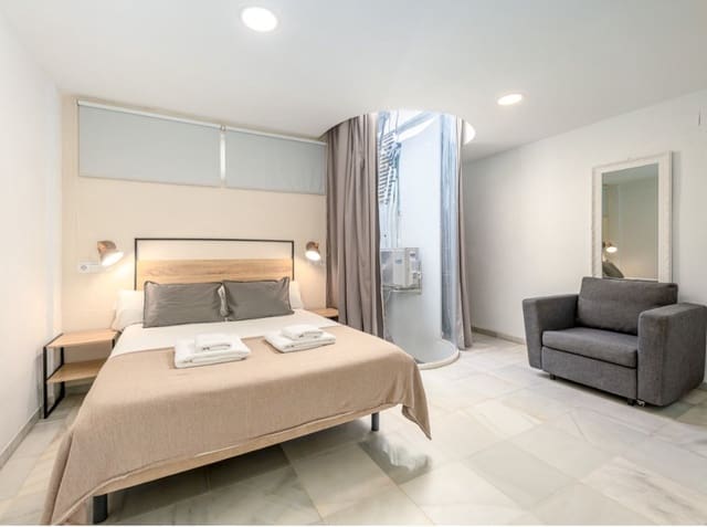 3 makuuhuone Ranta-asunto myytävänä paikassa Torremolinos - 347 000 € (Ref: 9898899)
