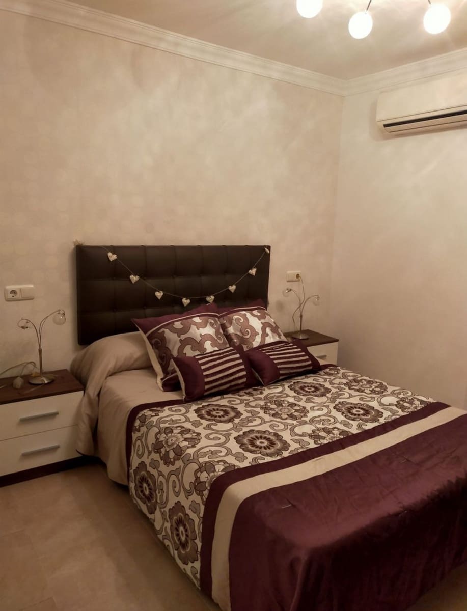 3 Zimmer Wohnung zu vermieten in Malaga Stadt - 1.400 € (Ref: 9898900)