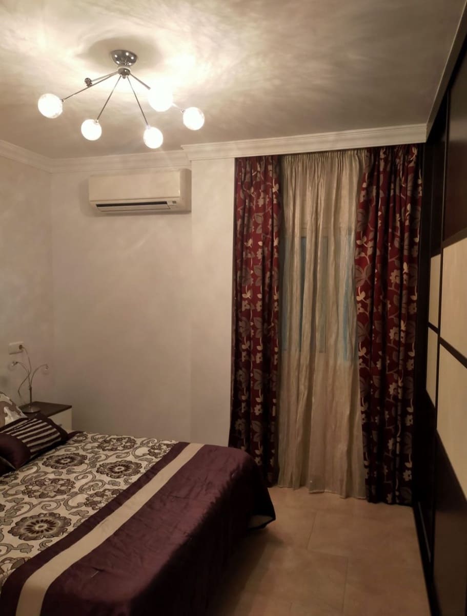 3 Zimmer Wohnung zu vermieten in Malaga Stadt - 1.400 € (Ref: 9898900)