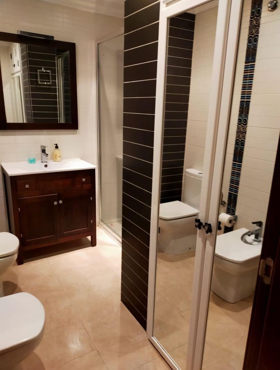 3 Zimmer Wohnung zu vermieten in Malaga Stadt - 1.400 € (Ref: 9898900)