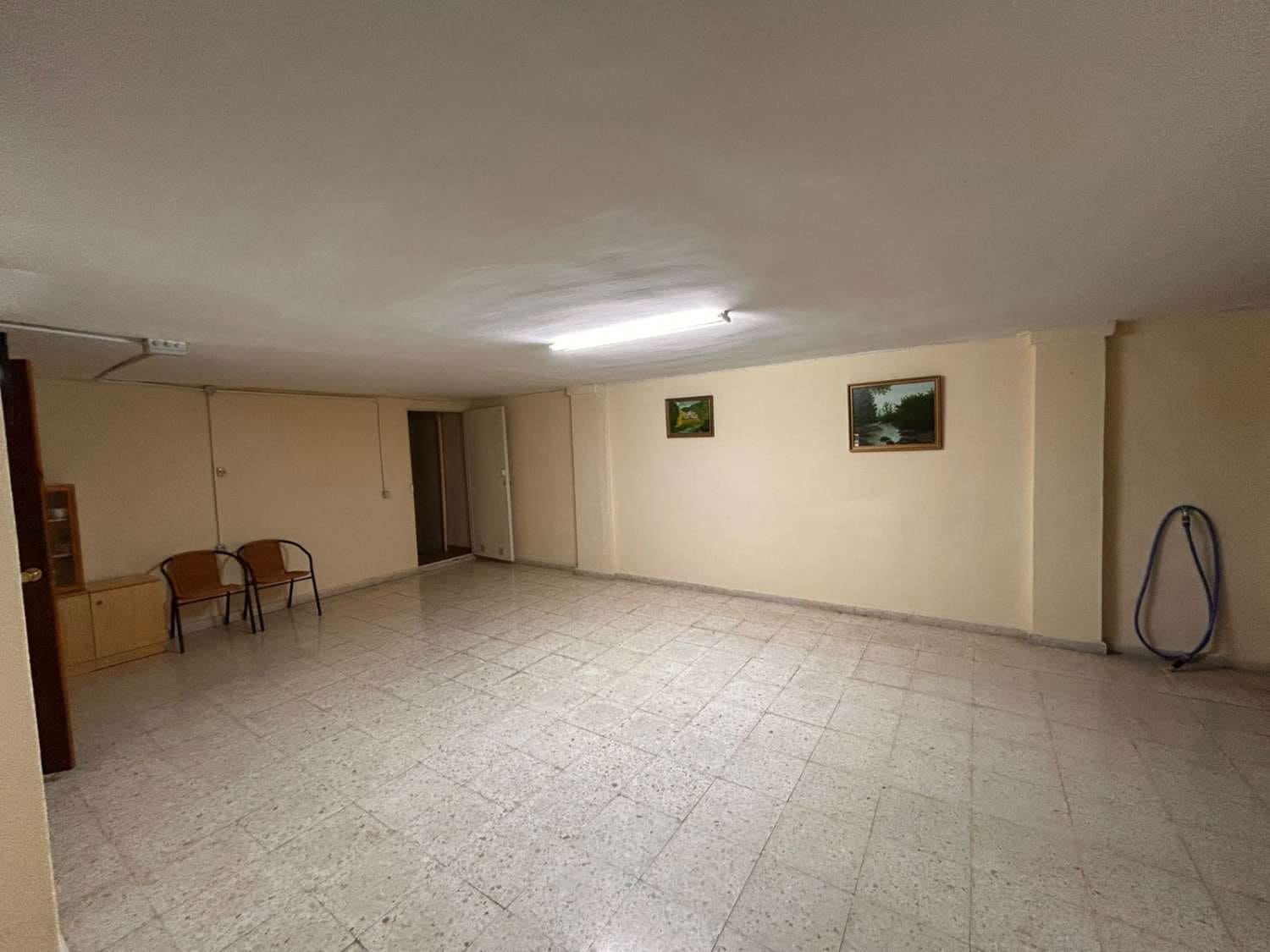 4 sovrum Radhus till salu i Alhaurin de la Torre med pool garage - 400 000 € (Ref: 9898901)