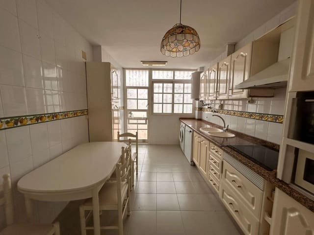 4 bedroom Terraced Villa for sale in Alhaurín de la Torre - € 400,000 (Ref: 9898901)