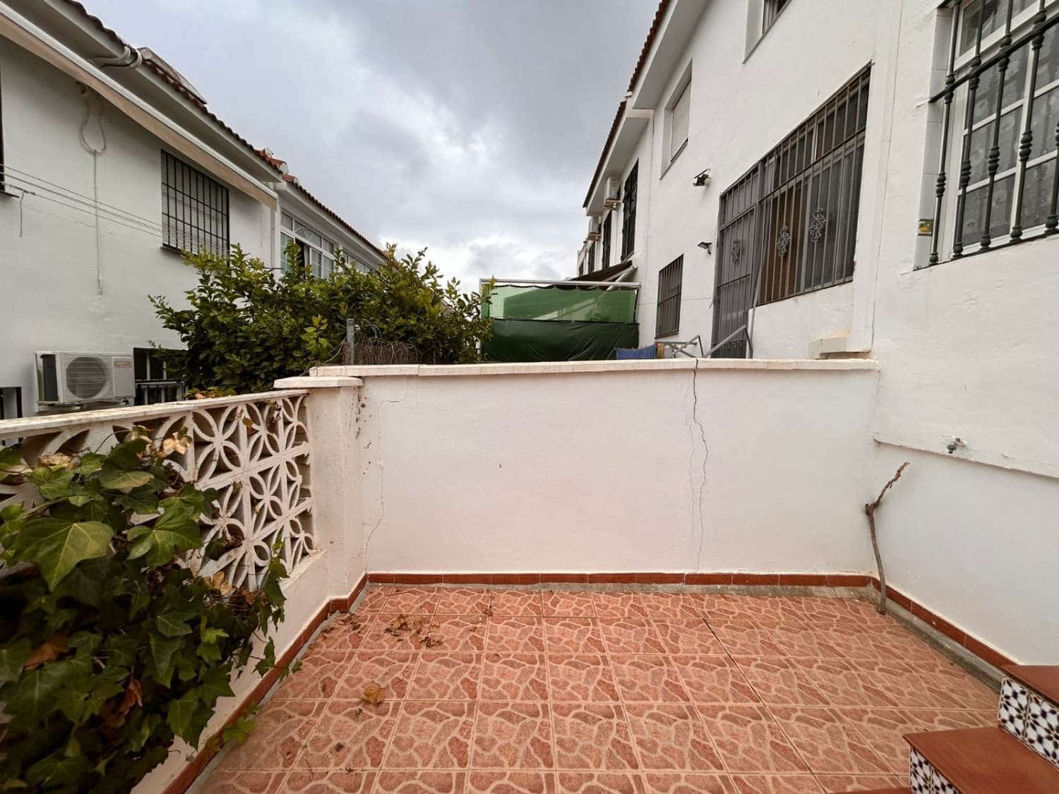 4 sovrum Radhus till salu i Alhaurin de la Torre med pool garage - 400 000 € (Ref: 9898901)