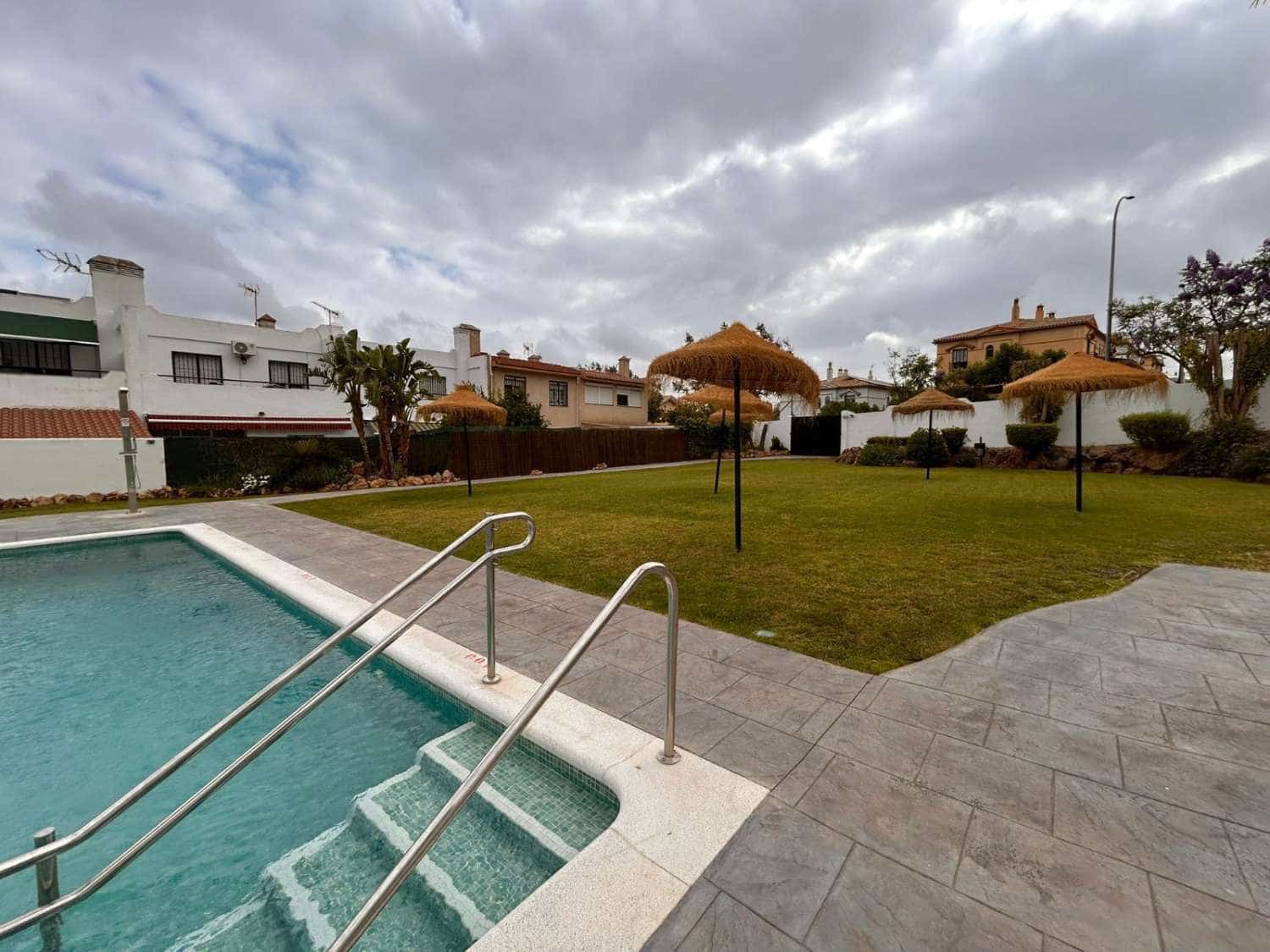 4 sovrum Radhus till salu i Alhaurin de la Torre med pool garage - 400 000 € (Ref: 9898901)