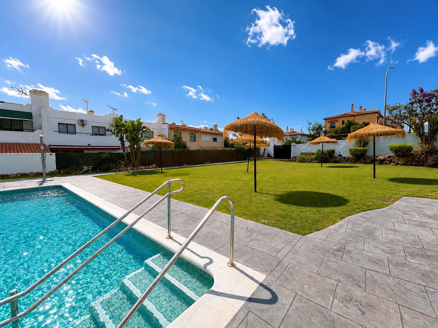 4 sovrum Radhus till salu i Alhaurin de la Torre med pool garage - 400 000 € (Ref: 9898901)