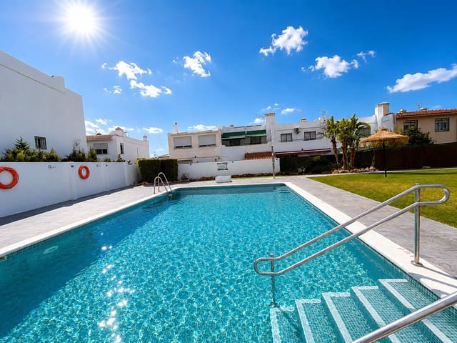 4 bedroom Terraced Villa for sale in Alhaurín de la Torre - € 400,000 (Ref: 9898901)
