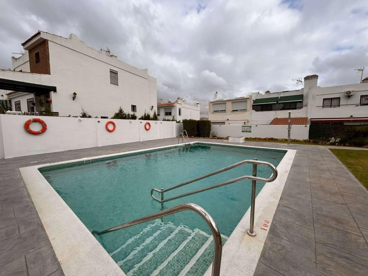 4 sovrum Radhus till salu i Alhaurin de la Torre med pool garage - 400 000 € (Ref: 9898901)