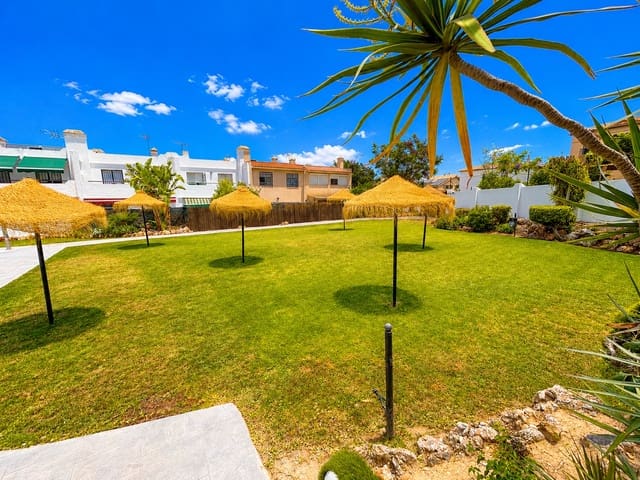 4 bedroom Terraced Villa for sale in Alhaurín de la Torre - € 400,000 (Ref: 9898901)
