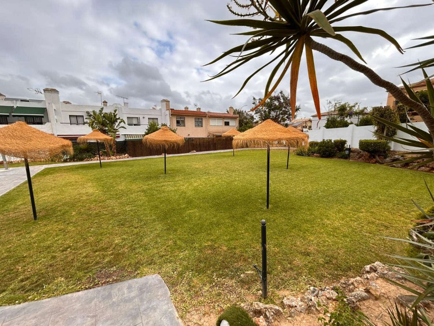 4 sovrum Radhus till salu i Alhaurin de la Torre med pool garage - 400 000 € (Ref: 9898901)