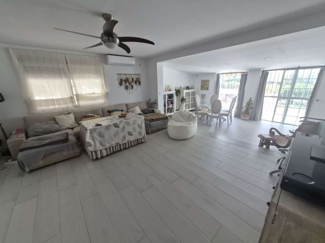 3 soverom Villa til salgs i Cártama med svømmebasseng garasje - € 525 000 (Ref: 9906810)
