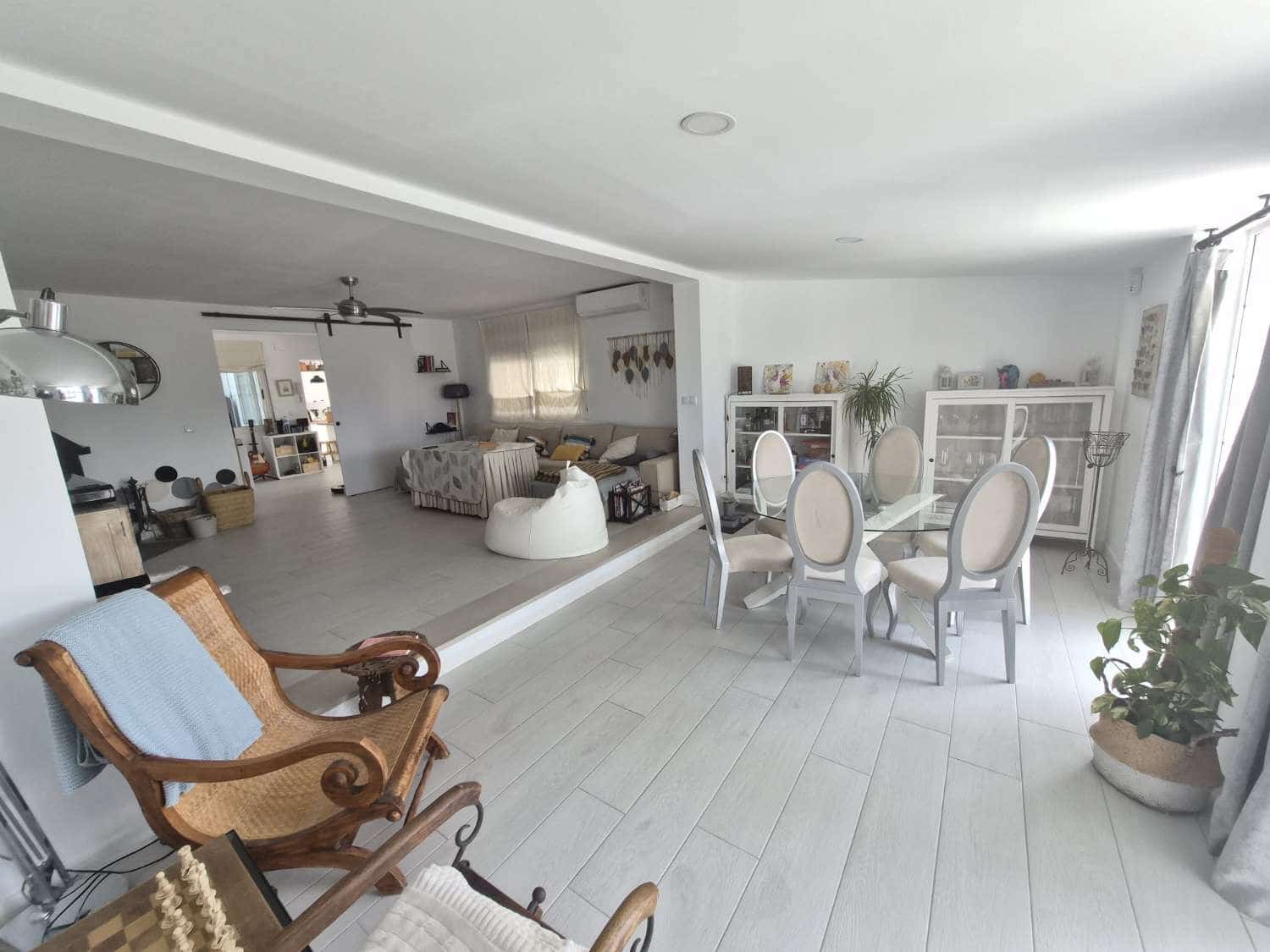 3 Zimmer Villa zu verkaufen in Cartama mit Pool Garage - 525.000 € (Ref: 9906810)