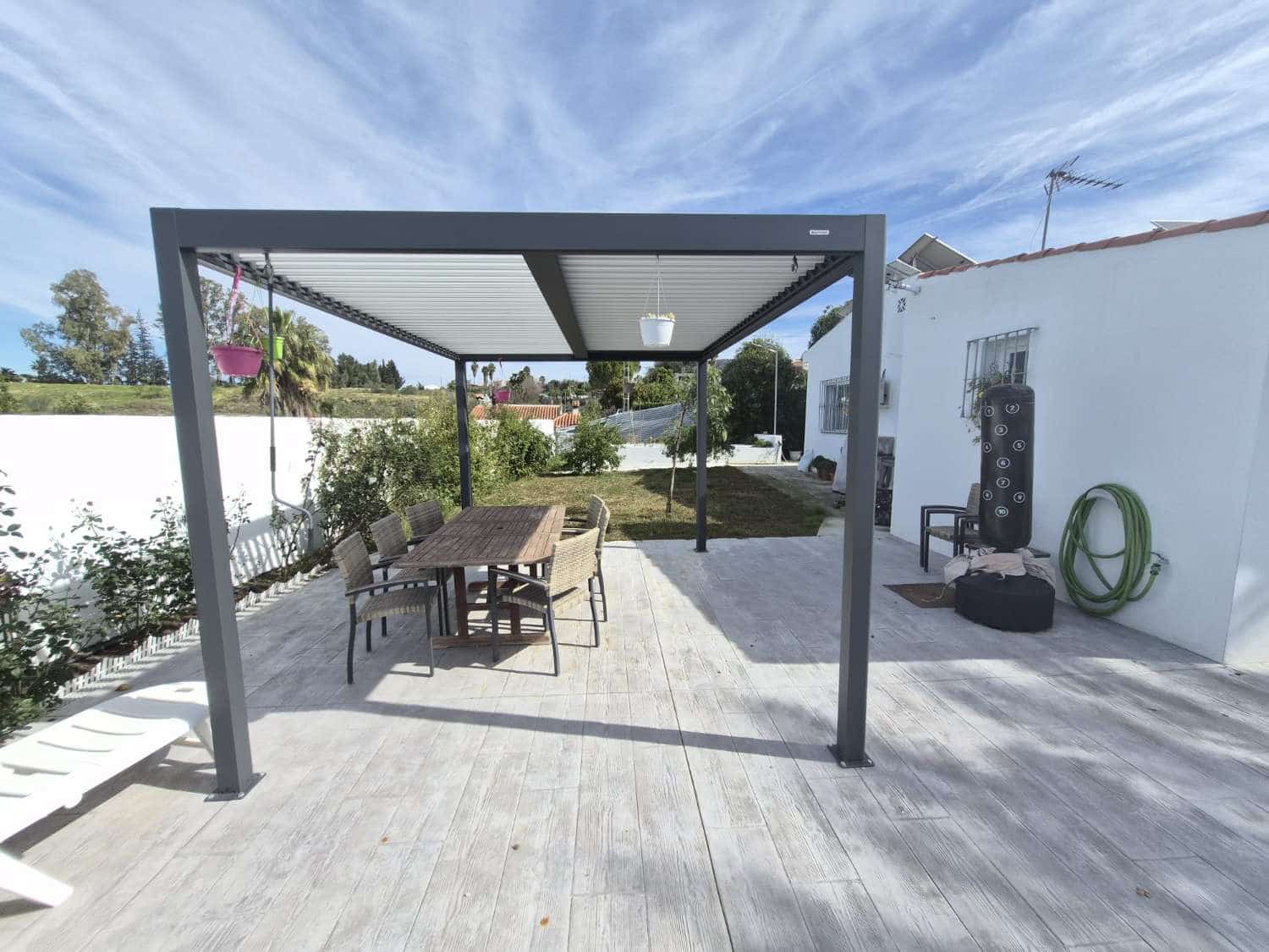 3 Zimmer Villa zu verkaufen in Cartama mit Pool Garage - 525.000 € (Ref: 9906810)