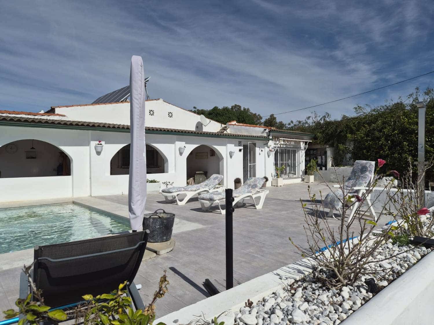 3 Zimmer Villa zu verkaufen in Cartama mit Pool Garage - 525.000 € (Ref: 9906810)