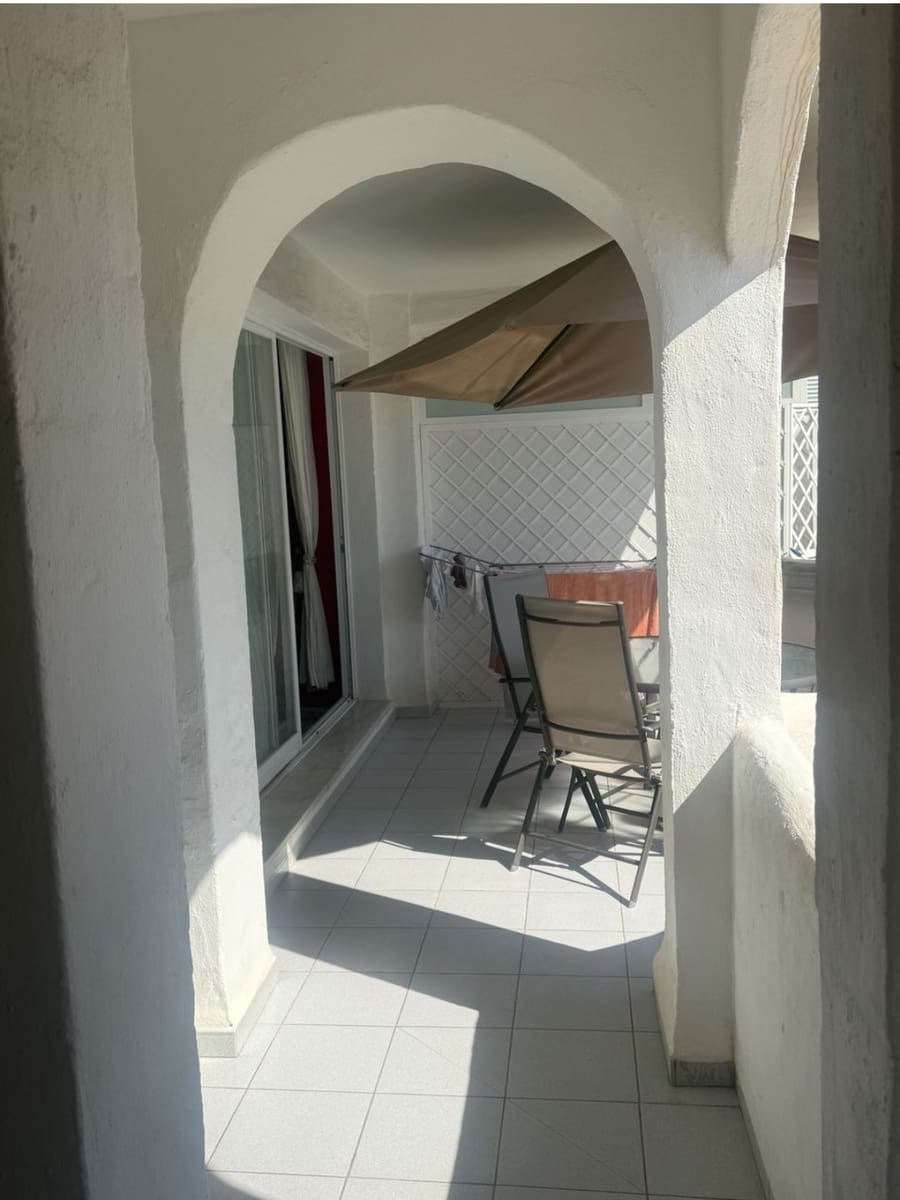 1 soveværelse Strandlejlighed til salg i Benalmadena med swimmingpool - € 445.000 (Ref: 9910049)