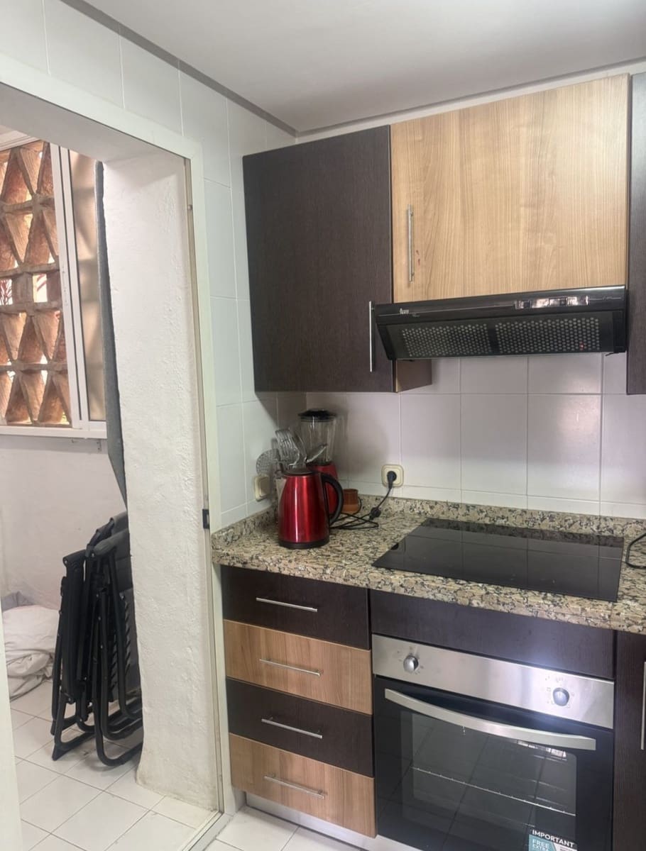 1 soveværelse Strandlejlighed til salg i Benalmadena med swimmingpool - € 445.000 (Ref: 9910049)