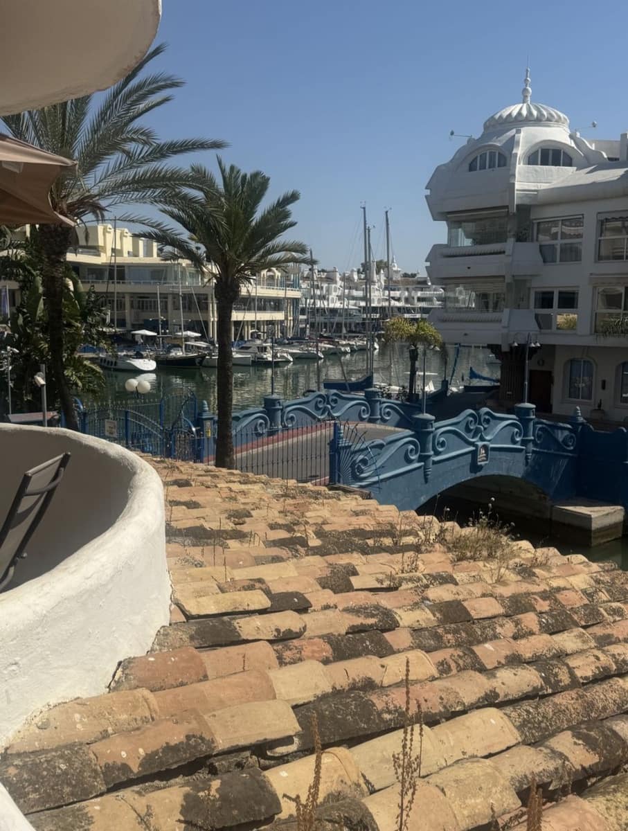 1 soveværelse Strandlejlighed til salg i Benalmadena med swimmingpool - € 445.000 (Ref: 9910049)