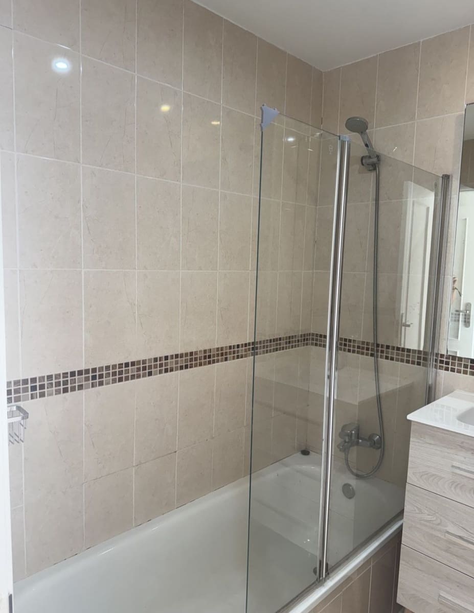 2 bedroom Beach Apartment for rent in Malaga city with garage - € 1,395 (Ref: 9935562)